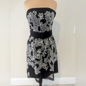 White House Black Market Strapless Dress (sz. 2)